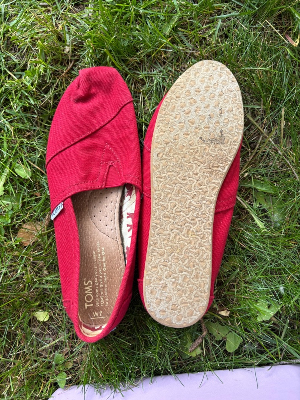 Toms Red Canvas Slip-On Flats - Women's Size 7